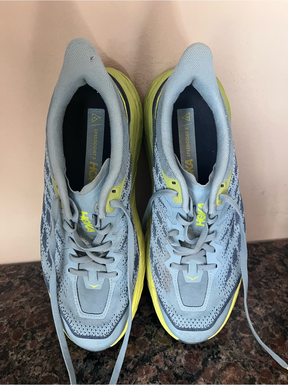 Hoka Men’s Light Blue & Yellow Running Shoes Speedgoat 5